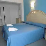Maruja Hotel