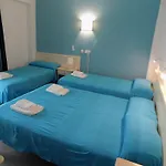 Hotel Maruja *