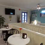 Maruja Hotel *