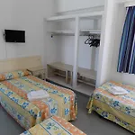 Hotel Maruja *