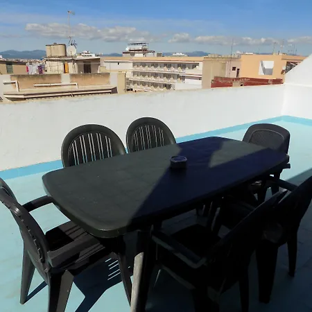 Hotel Maruja *