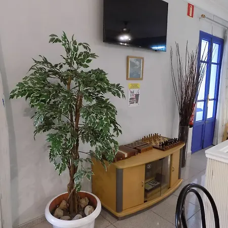 Hotel Maruja *