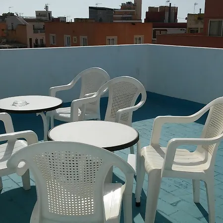 Hotel Maruja