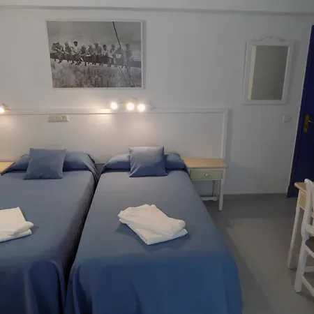 Maruja Ξενοδοχείο *